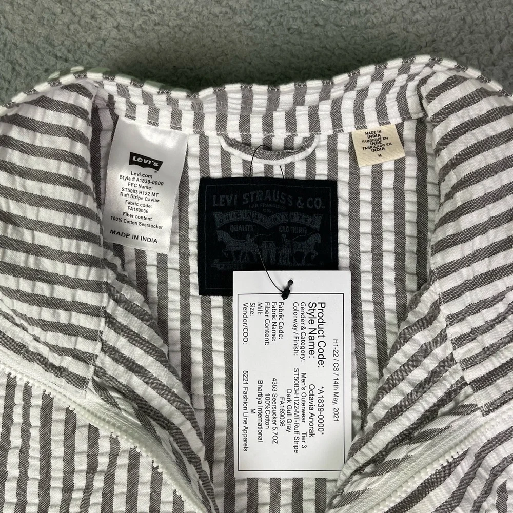 Levi’s seersucker pullover - Picture 3 of 6